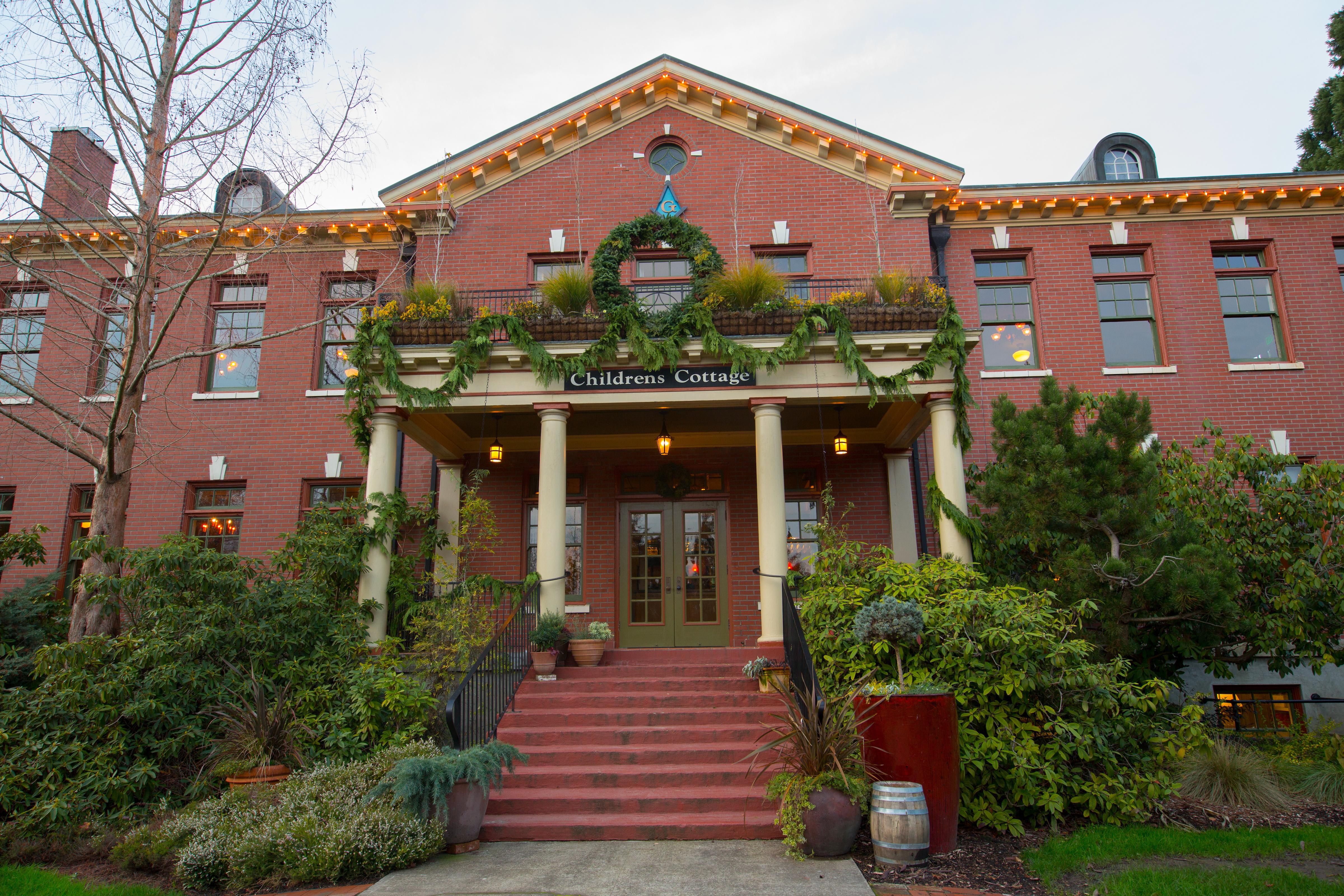 麦克梅纳敏山林小屋 福里斯特格罗夫 外观 照片